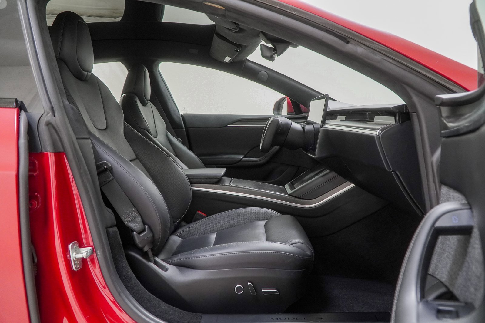 Used 2021 Tesla Model S Plaid image 35