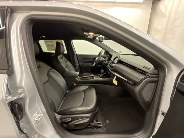 New 2026 Jeep Compass Latitude AWD/4WD image 23