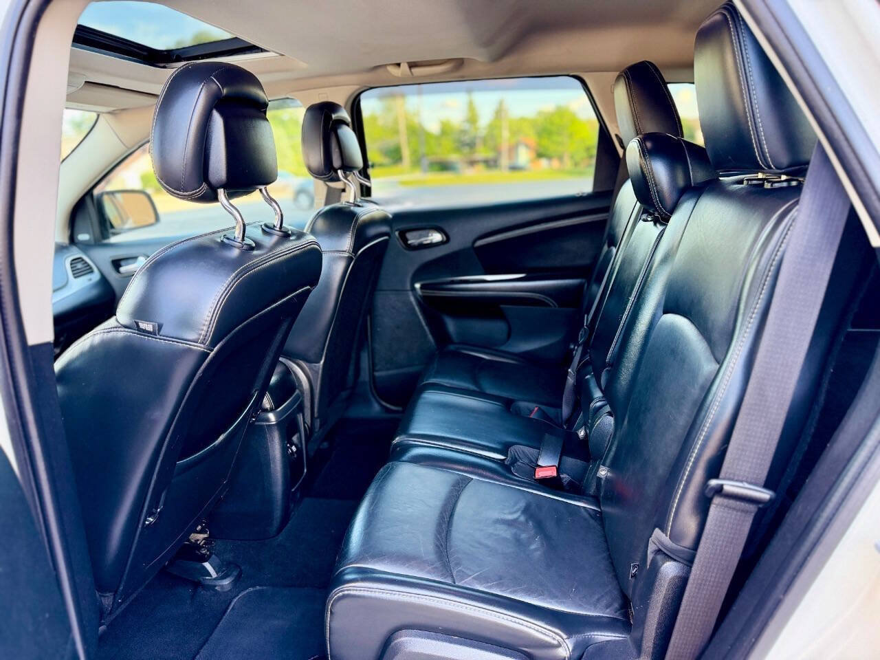 Used 2014 Dodge Journey SXT w/ Quick Order Package 28C AWD/4WD image 12