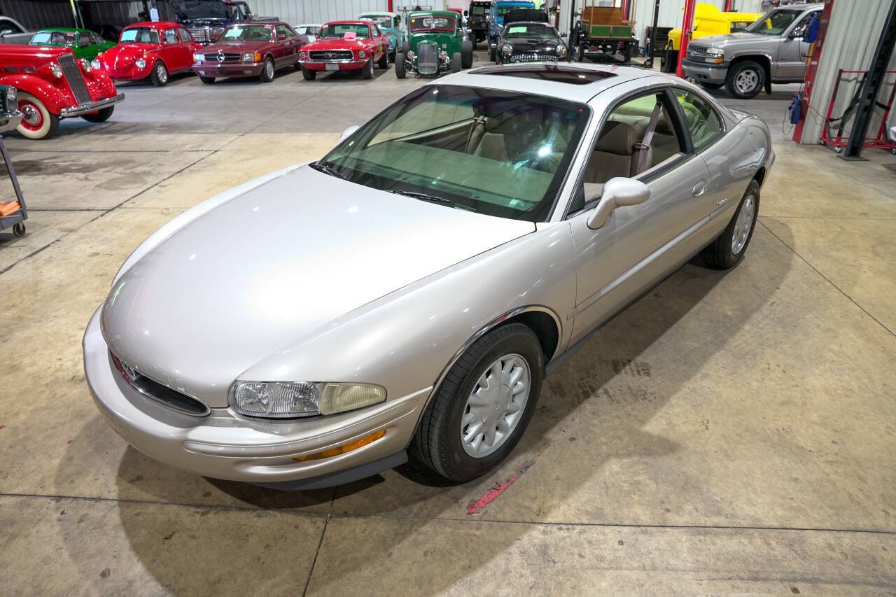 Used 1996 Buick Riviera Supercharged Coupe FWD image 15