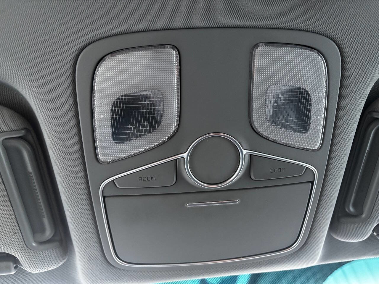 Used 2015 Kia Sorento LX image 29