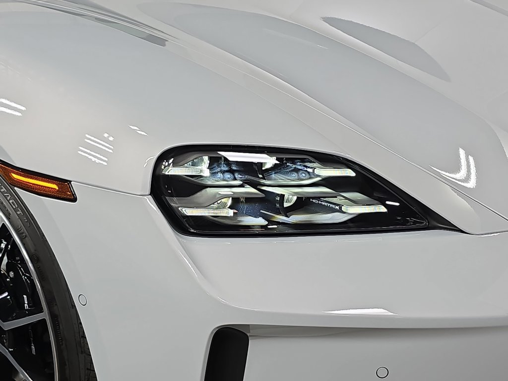 New 2026 Porsche Taycan RWD image 12