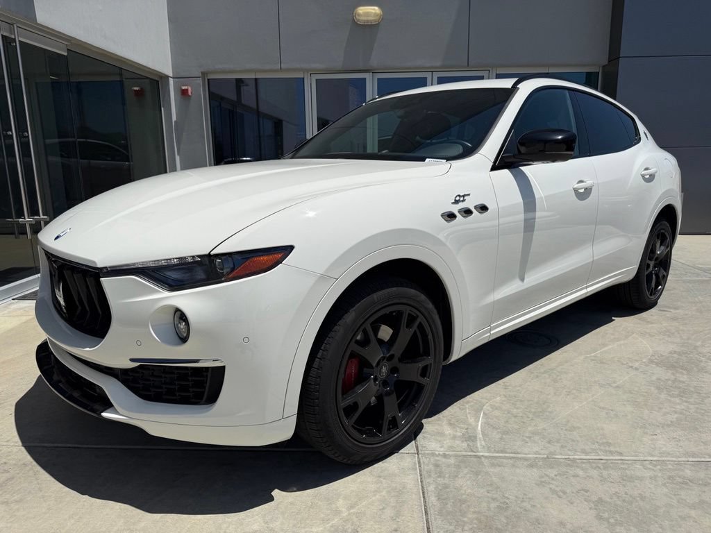 Certified 2022 Maserati Levante GT AWD/4WD image 5