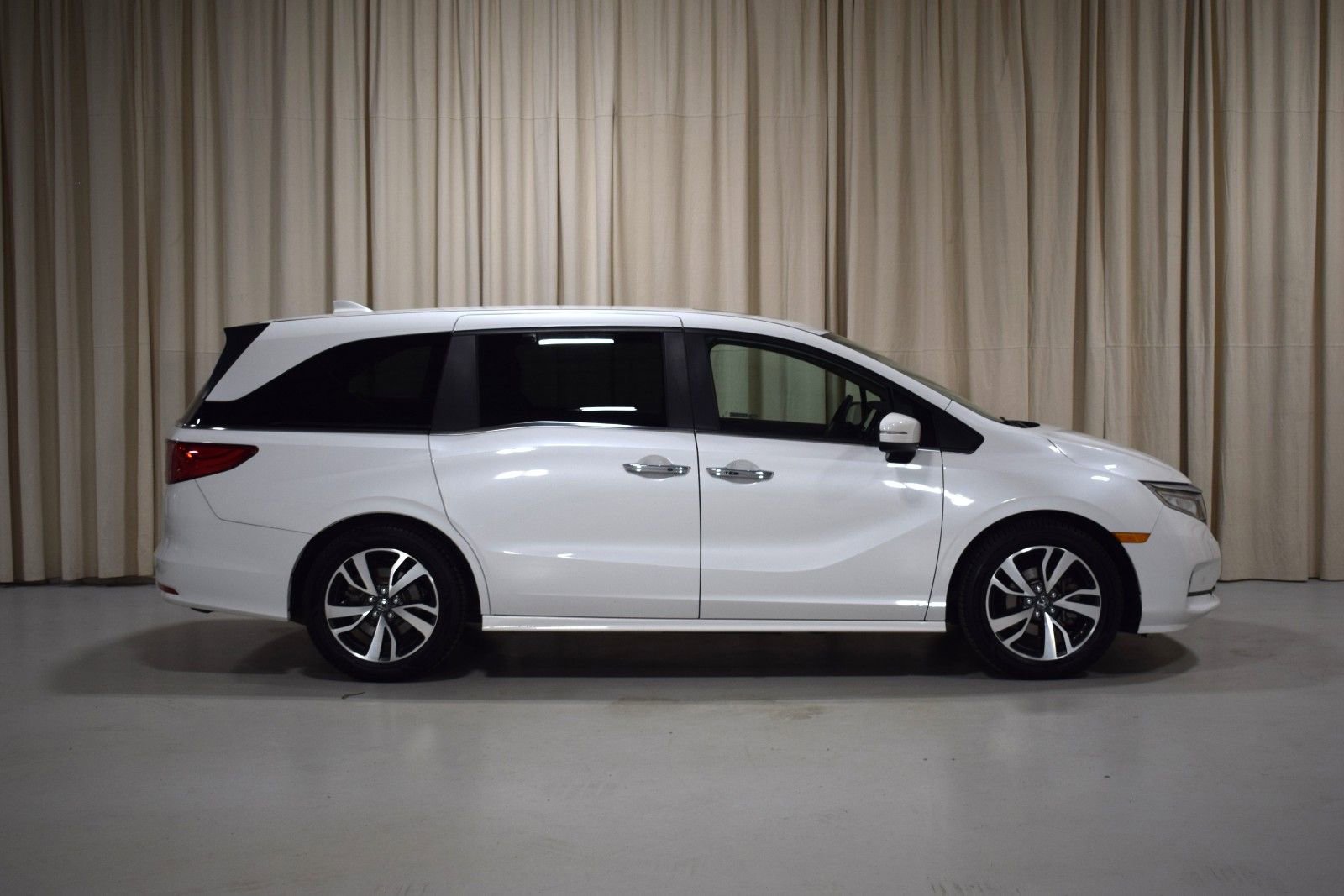 Used 2021 Honda Odyssey Touring image 16