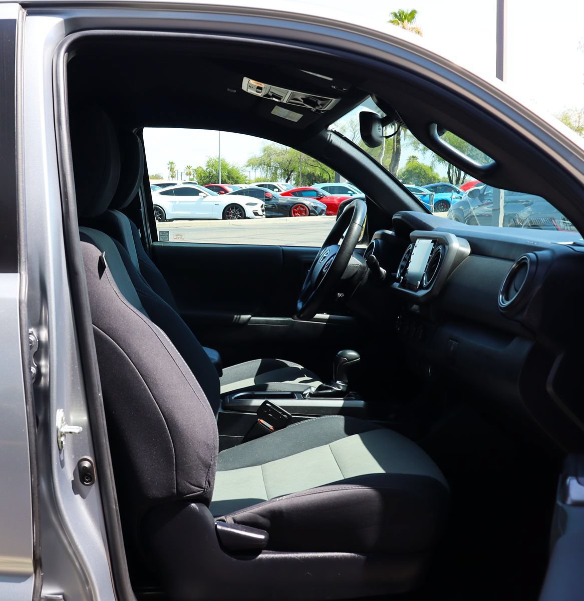 Used 2021 Toyota Tacoma TRD Off-Road w/ Technology Package AWD/4WD image 30