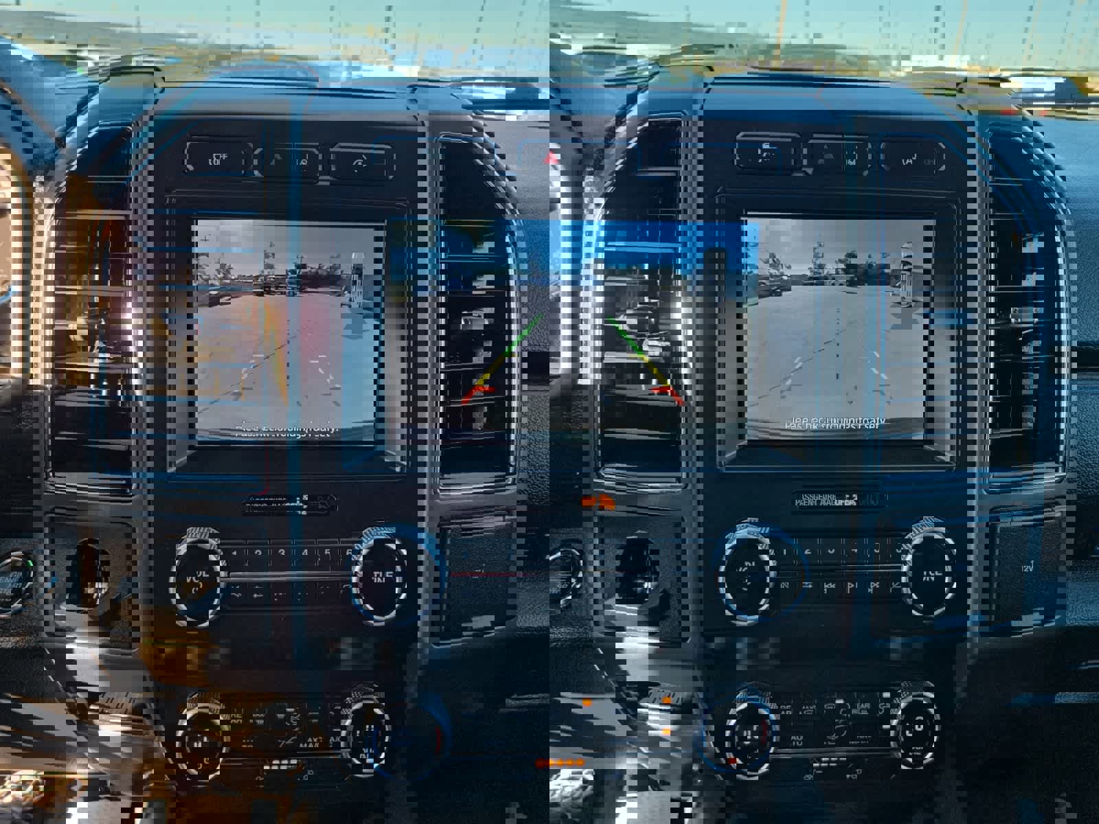 Used 2021 Ford Expedition XLT image 17