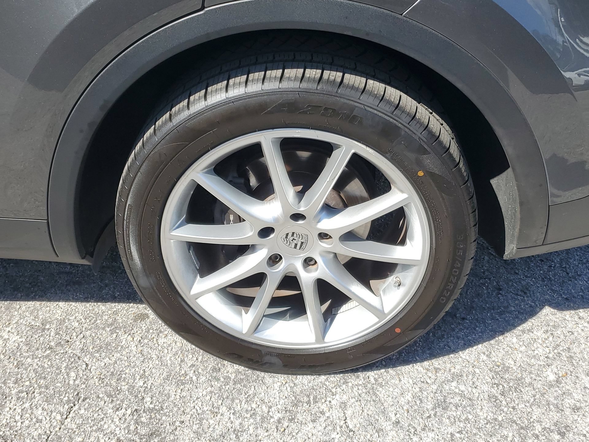 Used 2022 Porsche Cayenne AWD/4WD image 5