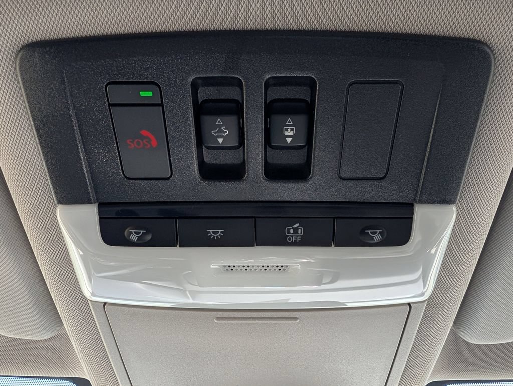 New 2026 Nissan Rogue Dark Armor AWD/4WD image 33