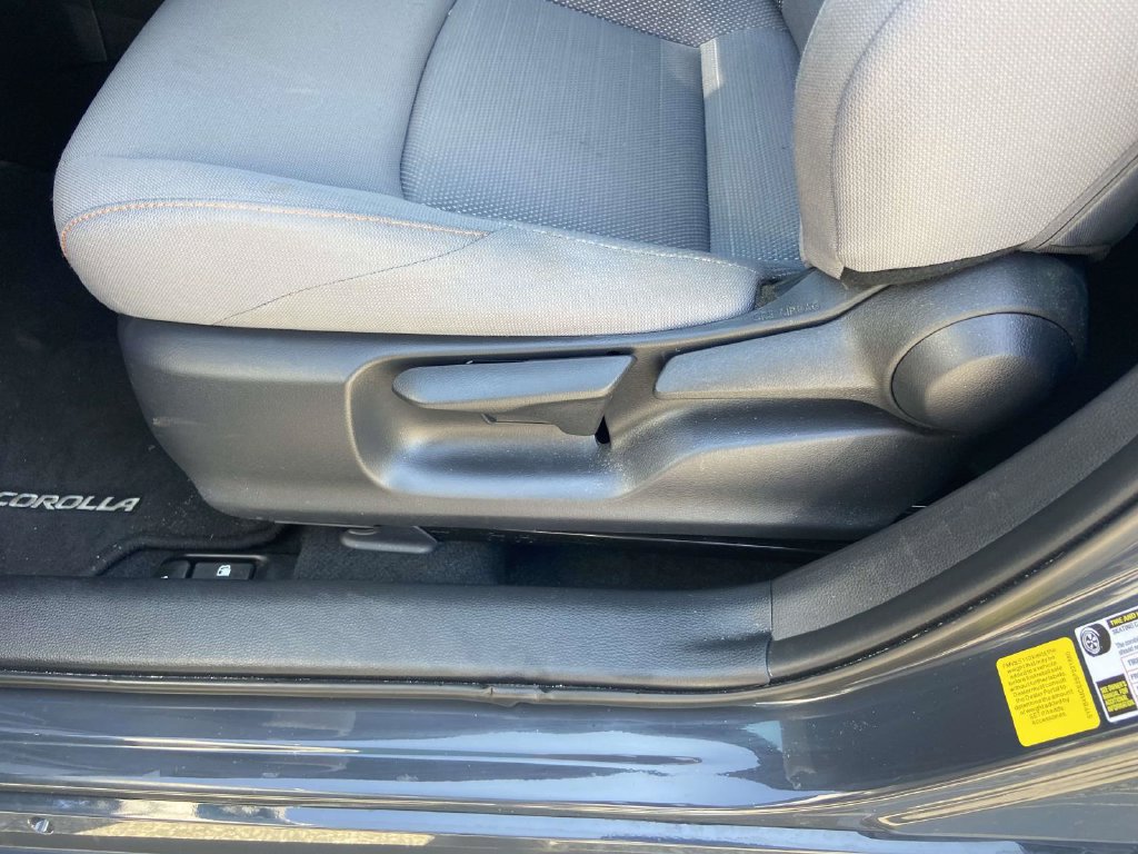 Used 2025 Toyota Corolla FX w/ Convenience Package FWD image 15