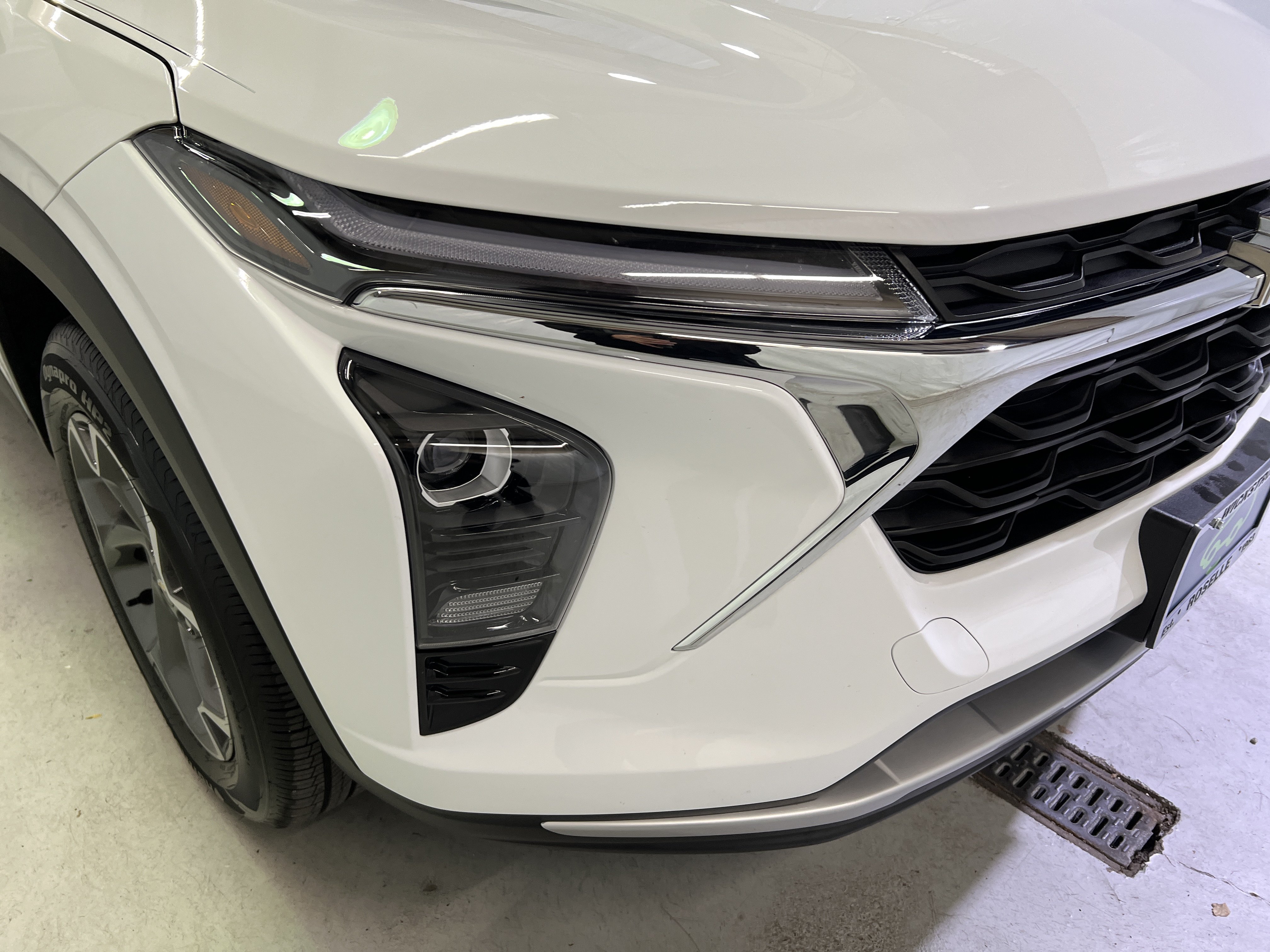 Certified 2025 Chevrolet Trax LT w/ Driver Confidence Package FWD image 5