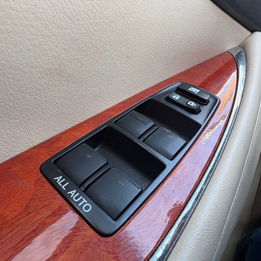 Used 2010 Lexus ES 350 image 23