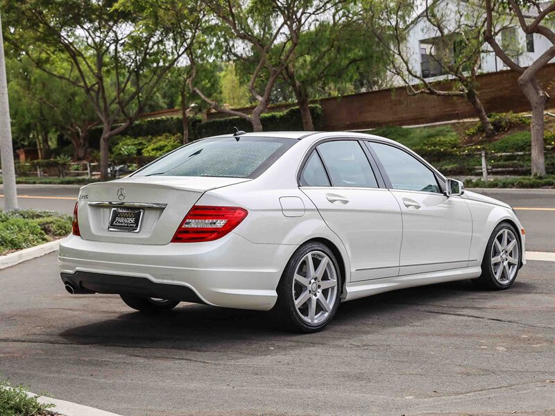 Used 2013 Mercedes-Benz C 250 Sedan image 5