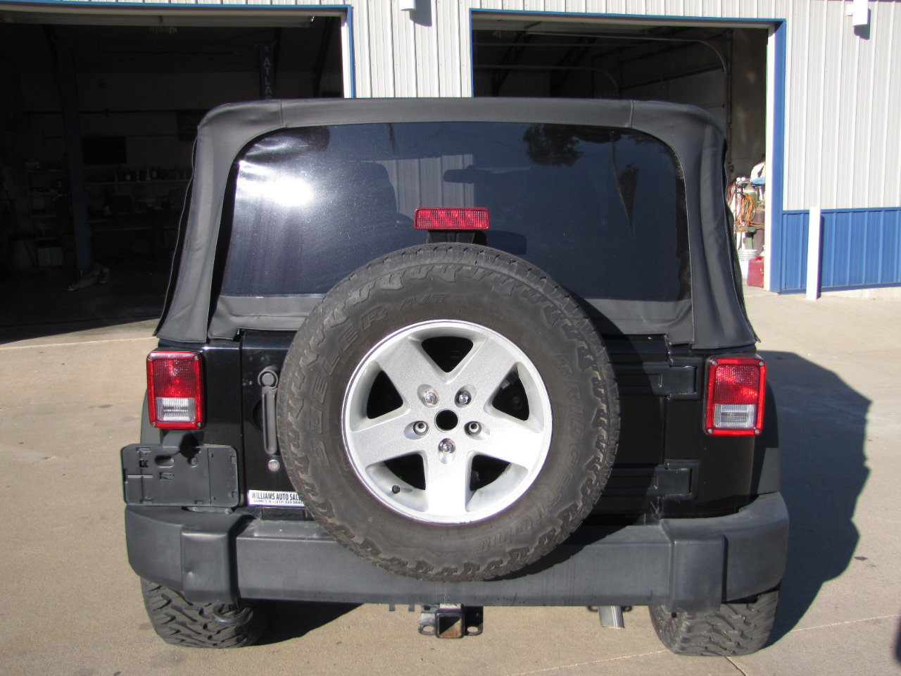 Used 2015 Jeep Wrangler Sport image 5