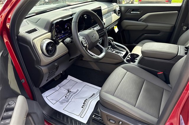 New 2024 Chevrolet Colorado ZR2 w/ Off-Road Front Bumper Package image 9