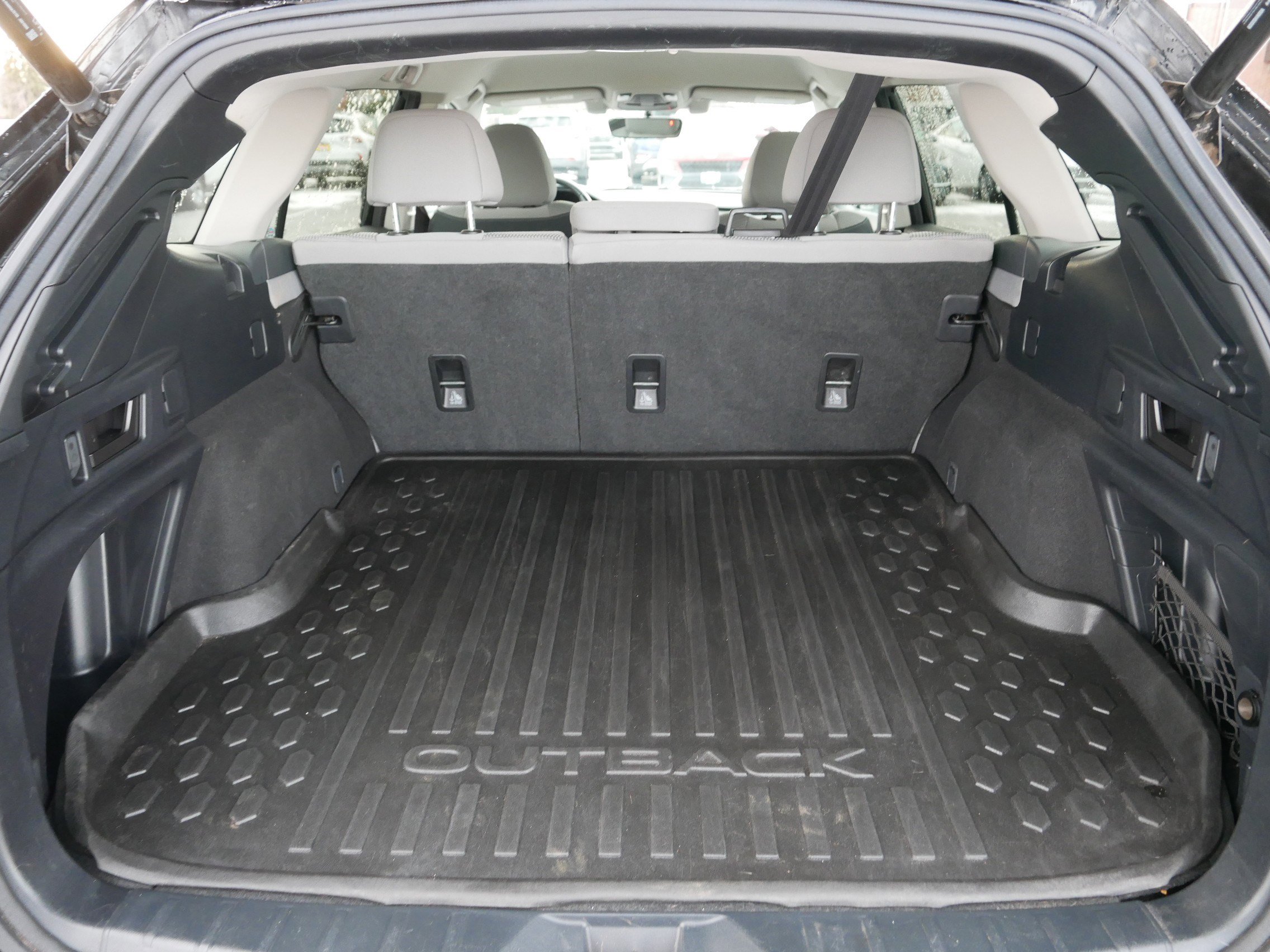 Used 2020 Subaru Outback Premium image 18