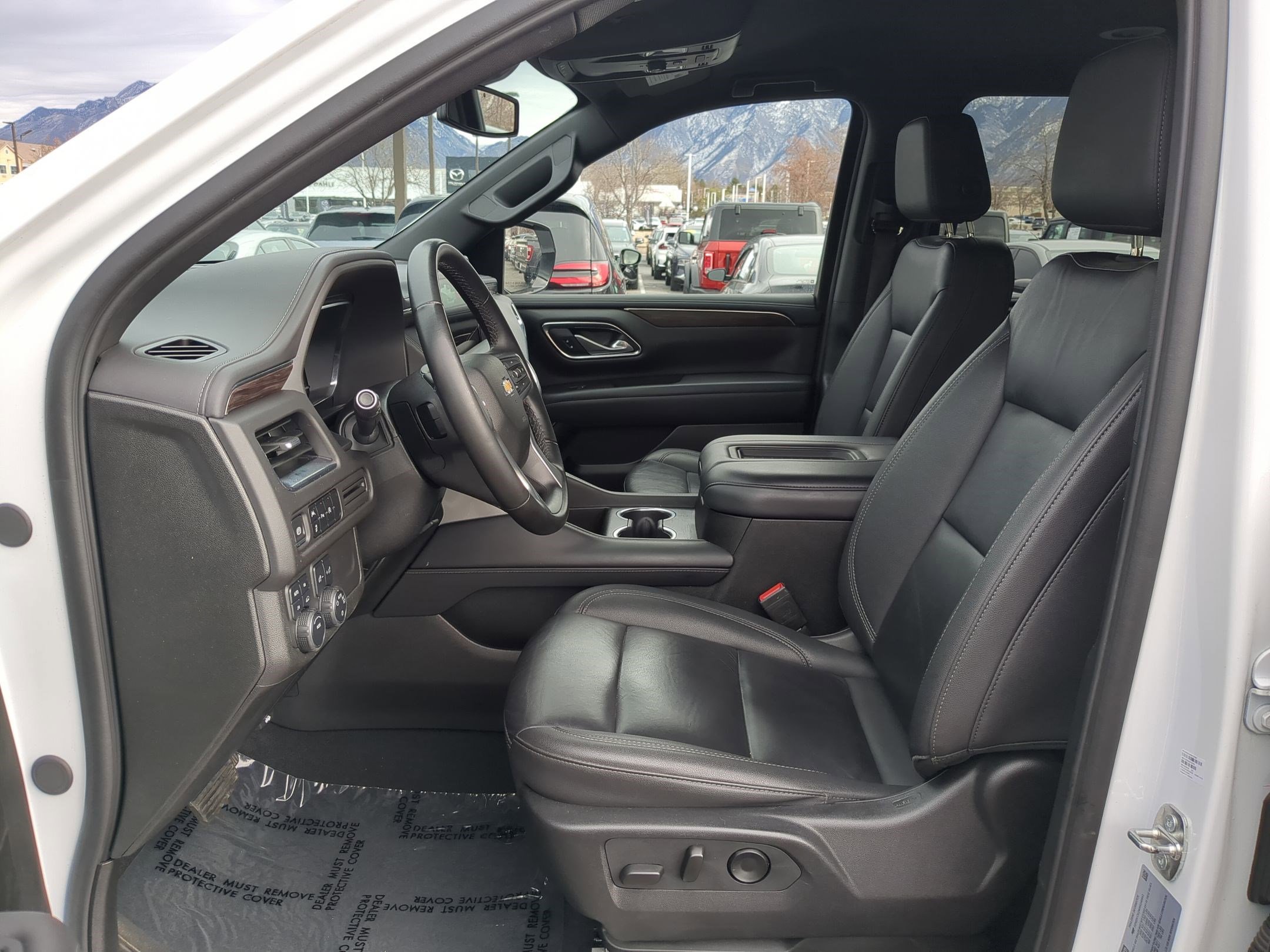 Used 2024 Chevrolet Suburban LT image 26