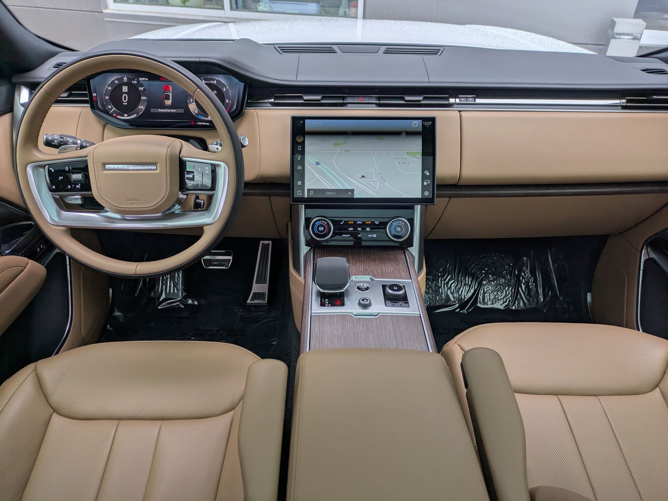 Certified 2023 Land Rover Range Rover SE image 25