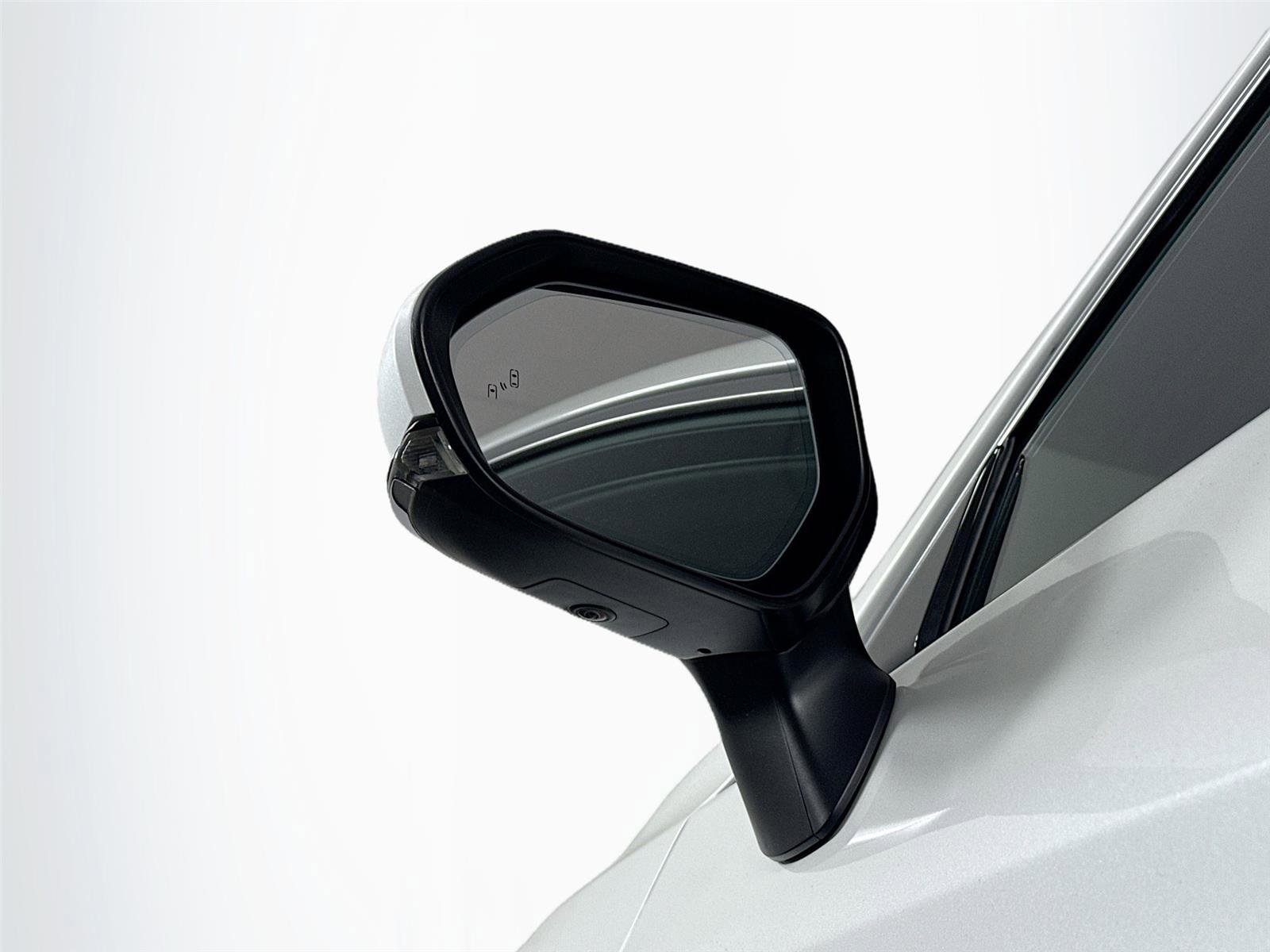 Certified 2021 Toyota Avalon Limited w/ Advanced Safety Package FWD image 9