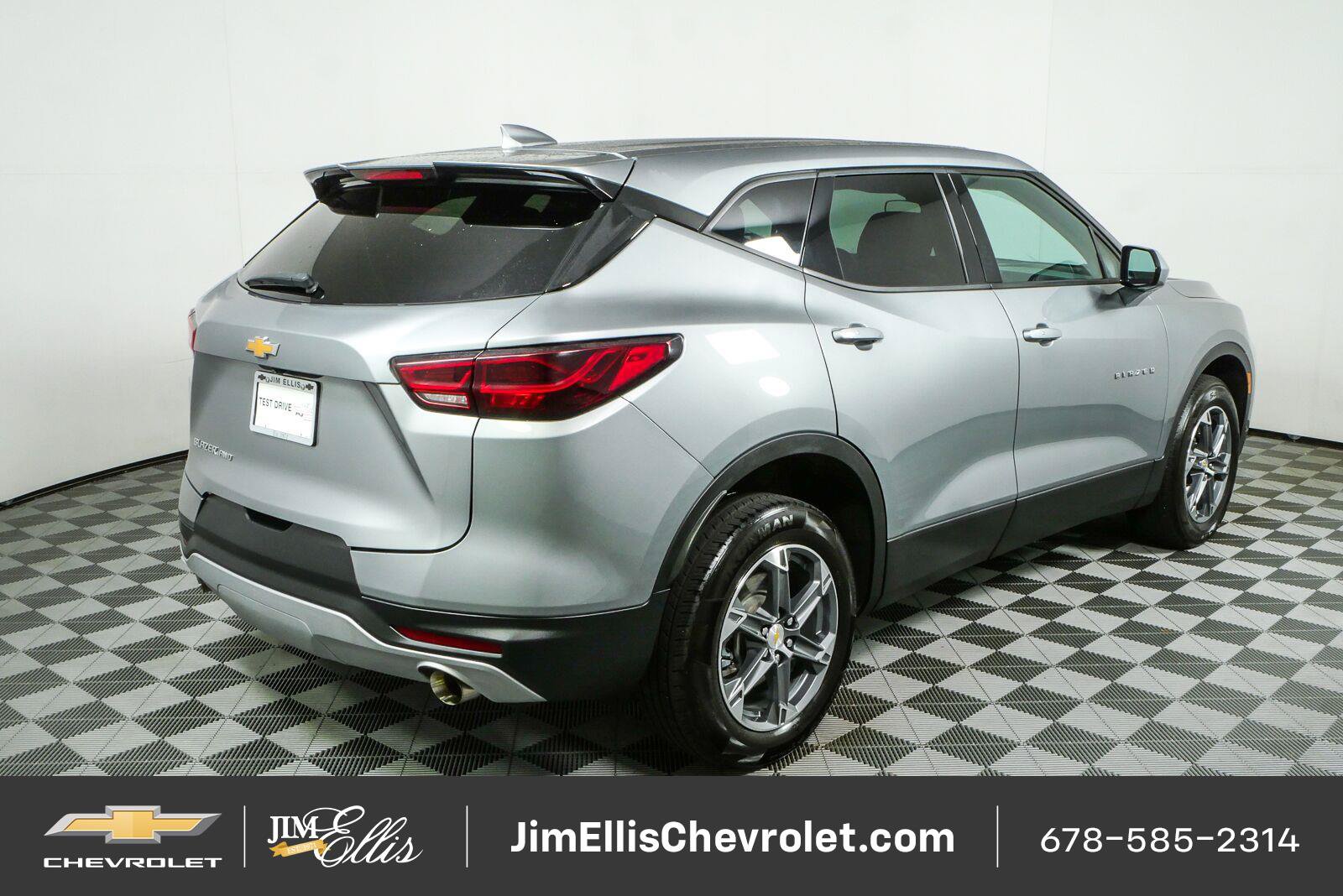 Certified 2025 Chevrolet Blazer LT AWD/4WD image 3