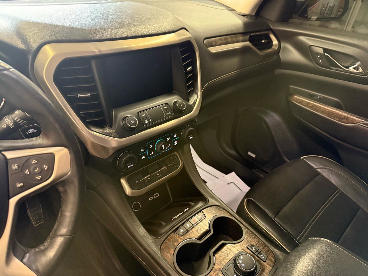 Used 2020 GMC Acadia Denali image 15