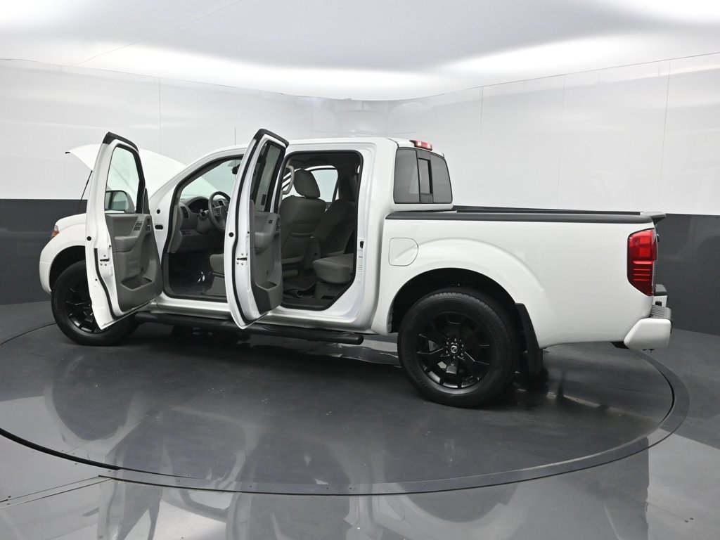 Used 2020 Nissan Frontier SV w/ Midnight Edition Floor Mats AWD/4WD image 34