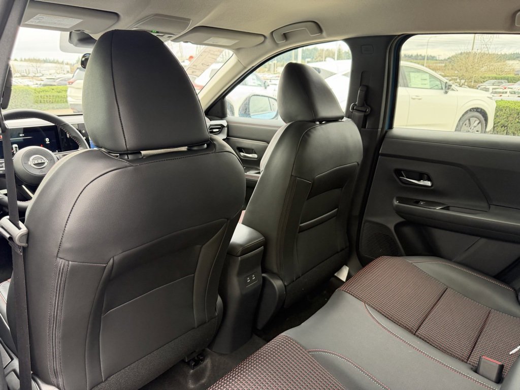 New 2026 Nissan Kicks SR w/ Cold Weather Package image 29