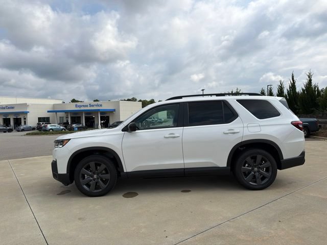 Used 2026 Honda Pilot Sport image 4