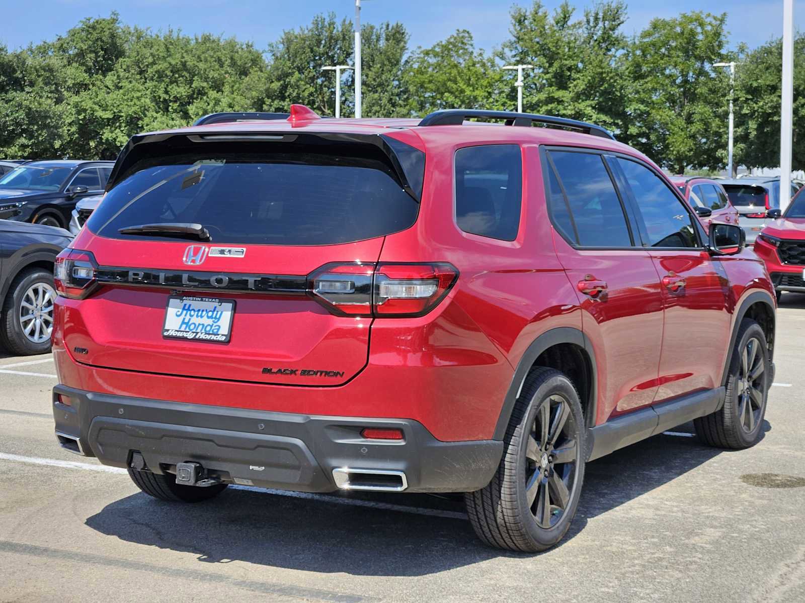 New 2025 Honda Pilot Black Edition image 5