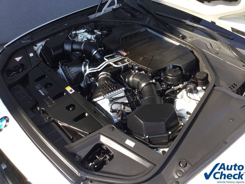 Used 2013 BMW M5 RWD image 38