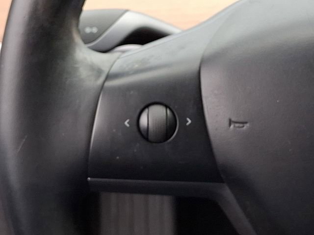 Used 2018 Tesla Model 3 Long Range image 29