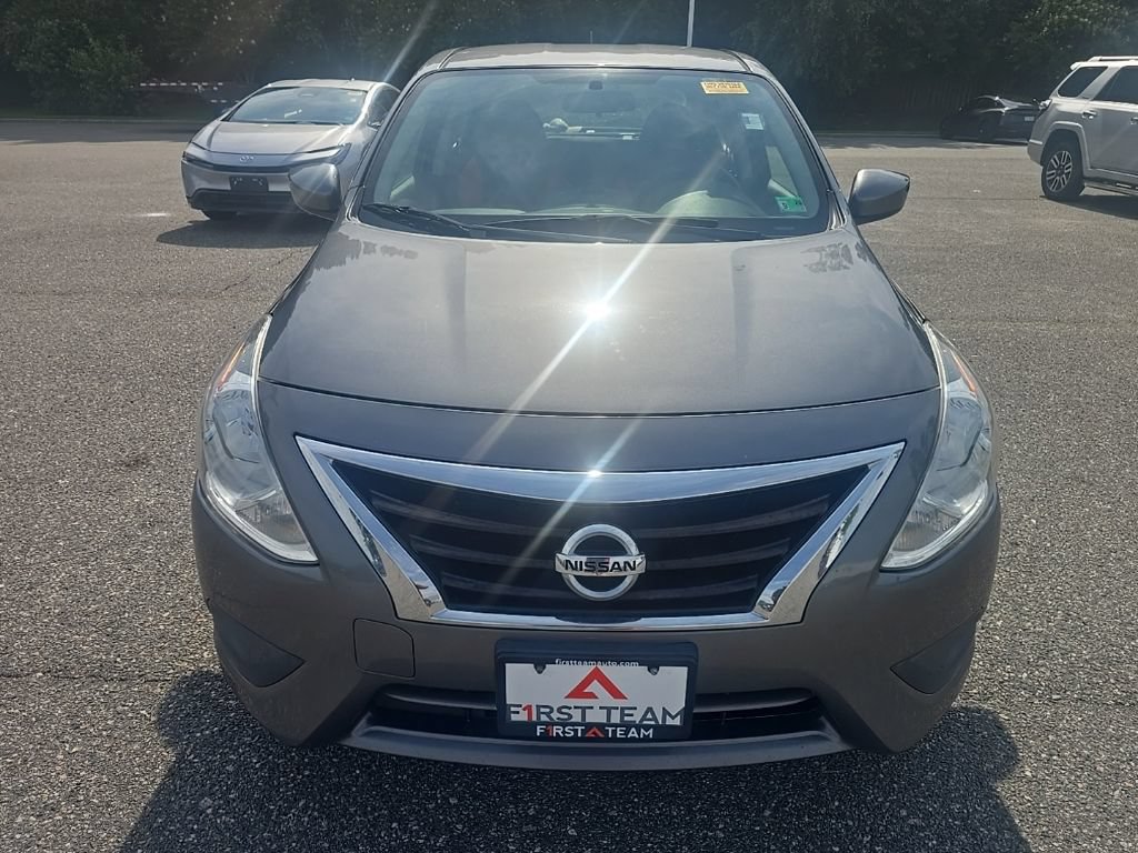 Used 2018 Nissan Versa S Plus FWD image 2