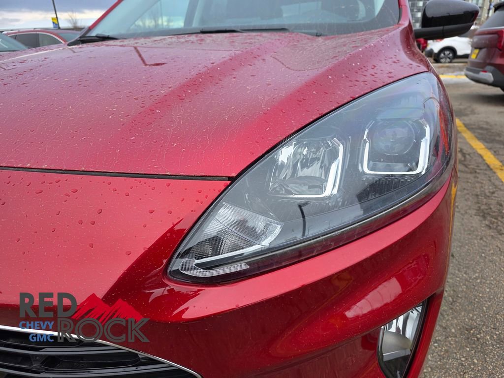 Used 2022 Ford Escape SEL w/ SEL Stealth AWD Package image 3