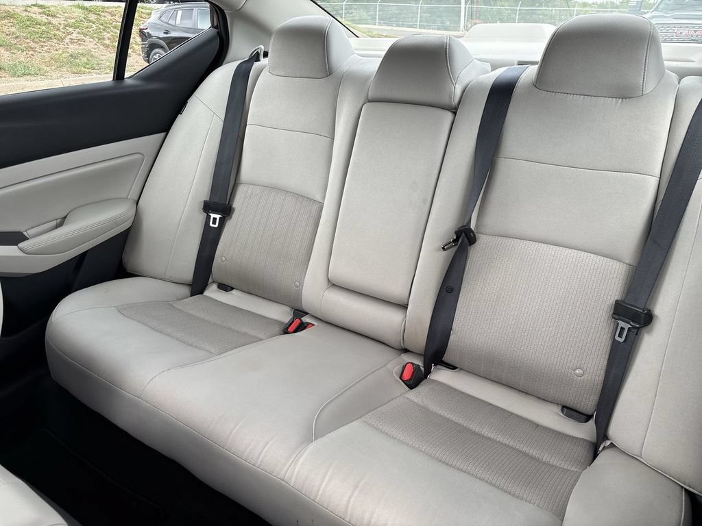 Used 2025 Nissan Altima 2.5 SV FWD image 28
