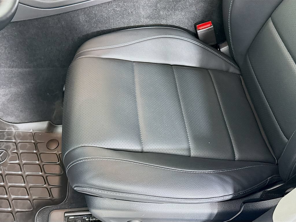 Used 2022 Mercedes-Benz GLS 450 4MATIC image 21