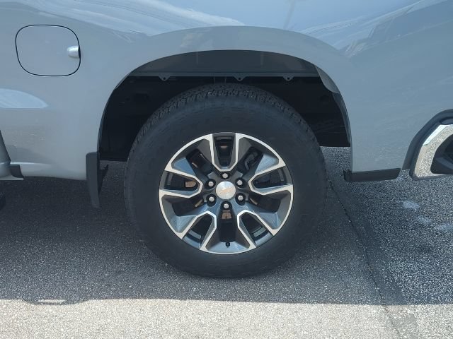 Used 2024 Chevrolet Silverado 1500 LT AWD/4WD image 18