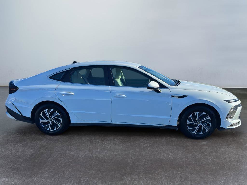 New 2026 Hyundai Sonata Blue image 4