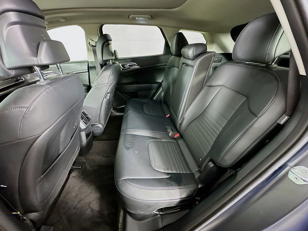 Used 2025 Kia Sportage SX Prestige image 33