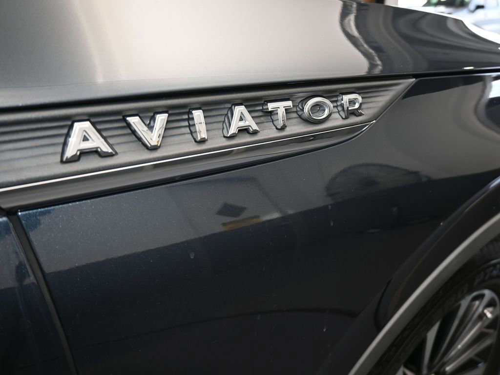Used 2022 Lincoln Aviator Reserve w/ Elements Package Plus image 55