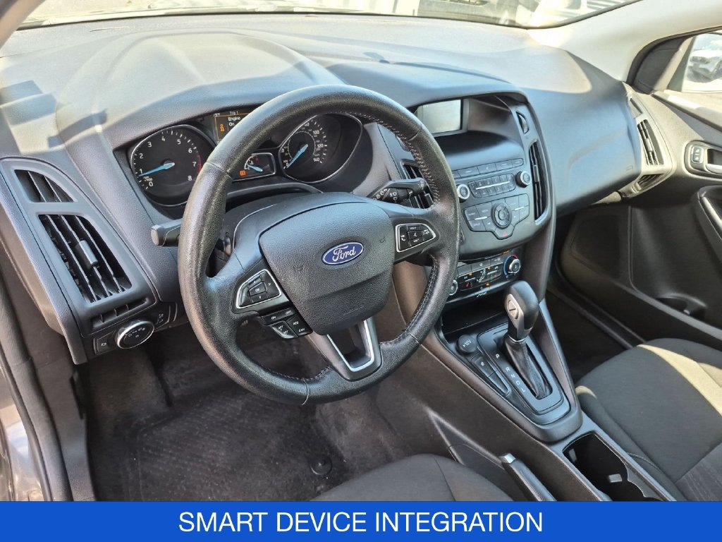 Used 2018 Ford Focus SE w/ Cold Weather Package FWD image 17