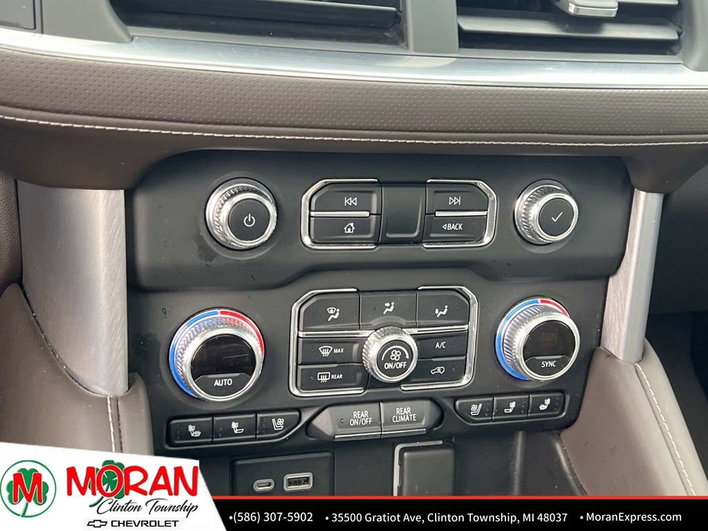 Certified 2022 GMC Yukon SLT w/ SLT Premium Package AWD/4WD image 25