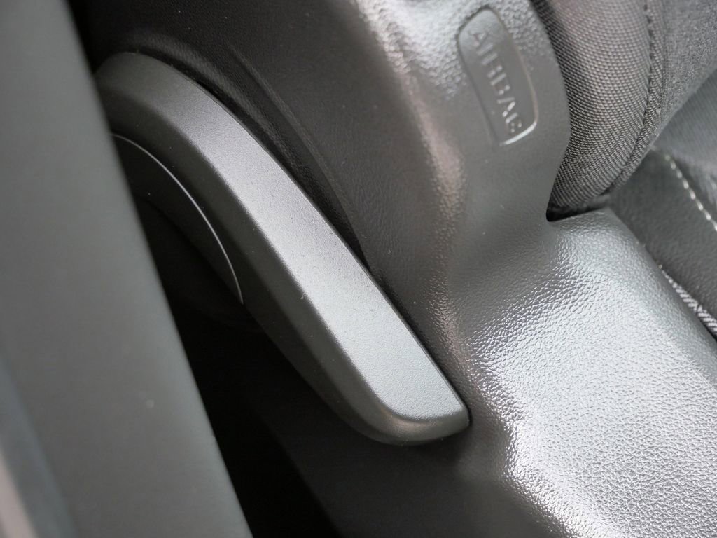 Used 2023 Buick Encore GX Preferred w/ Cold Weather Comfort Package FWD image 16