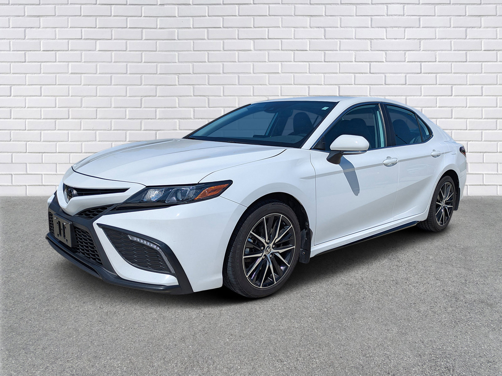 Used 2024 Toyota Camry SE