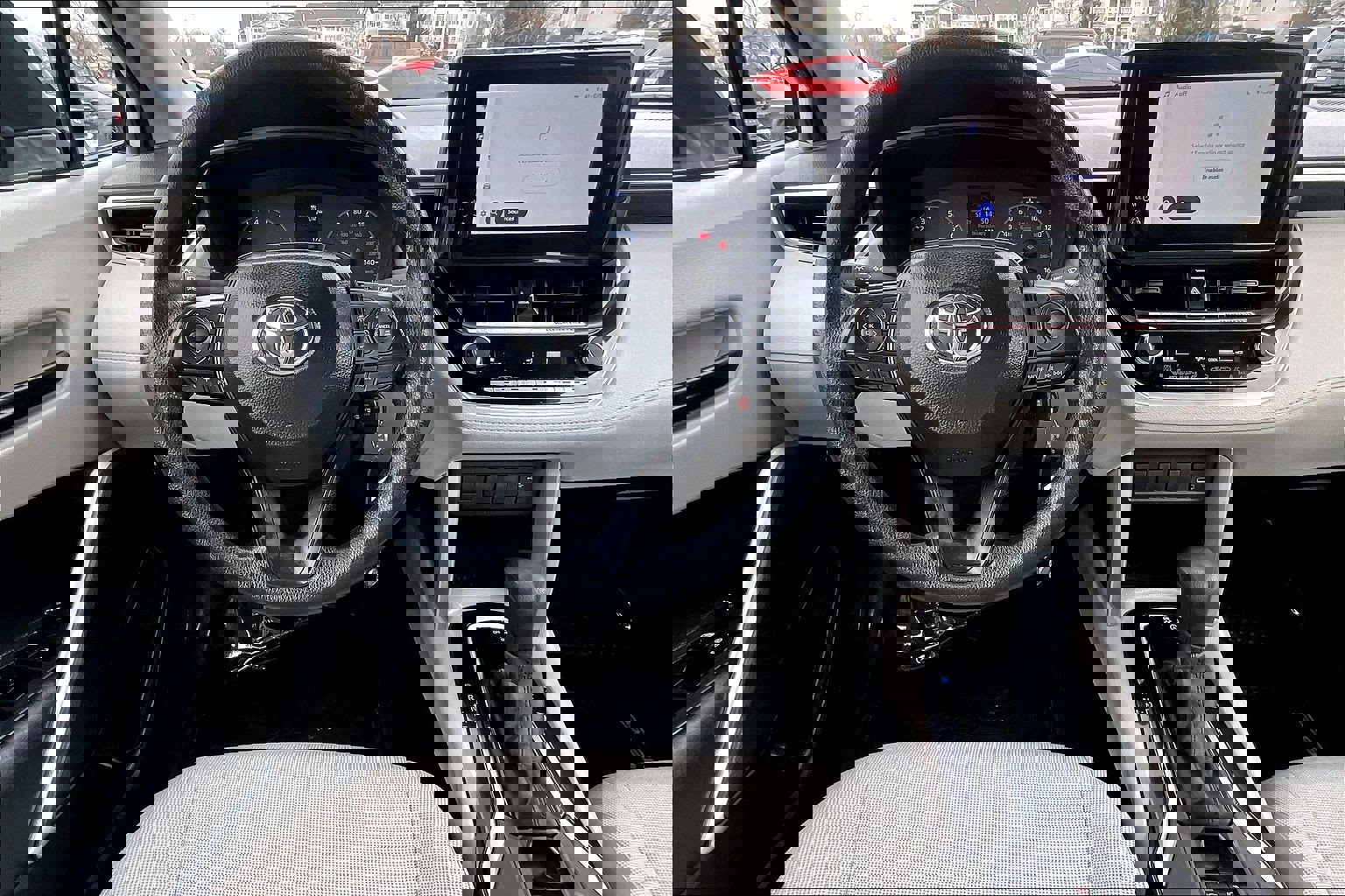 Used 2024 Toyota Corolla Cross L image 5