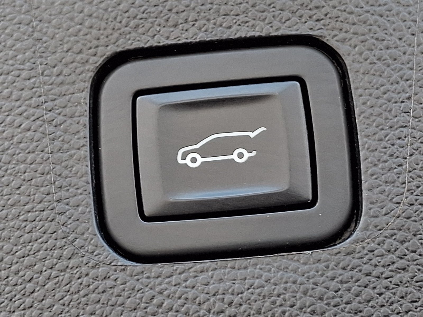 Used 2019 Chevrolet Traverse LT w/ LT Premium Package AWD/4WD image 31