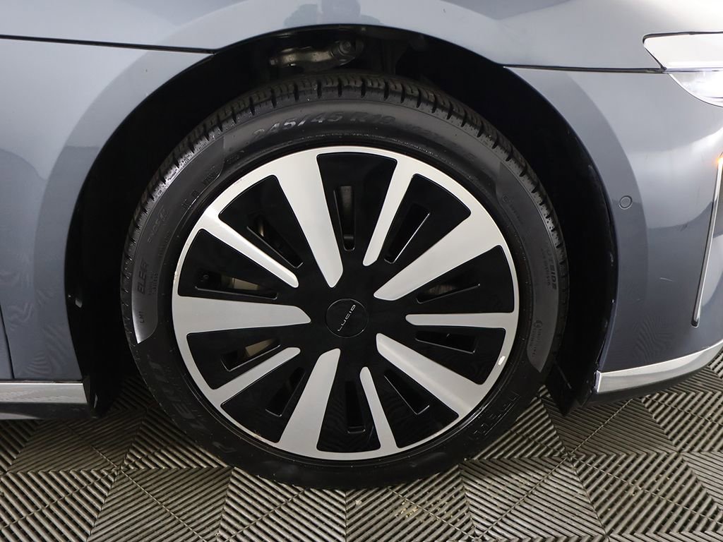 Used 2024 Lucid Air Touring AWD/4WD image 23