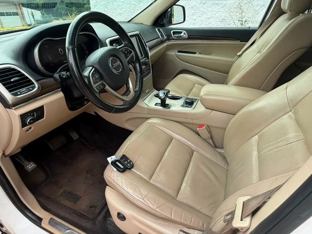 Used 2015 Jeep Grand Cherokee Limited AWD/4WD image 8
