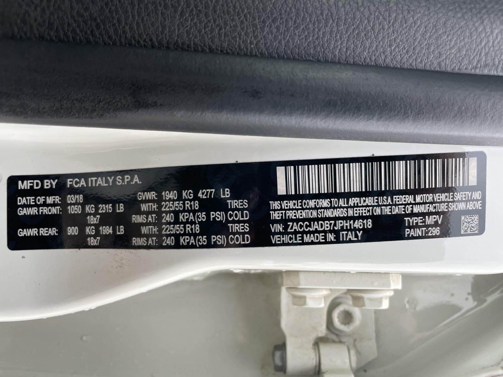 Used 2018 Jeep Renegade Limited w/ UConnect 8.4 Nav Group FWD image 12