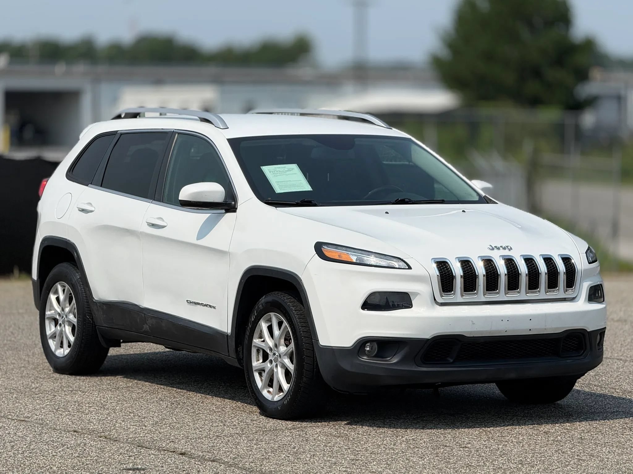 Used 2017 Jeep Cherokee Latitude w/ Safety/Convenience Group