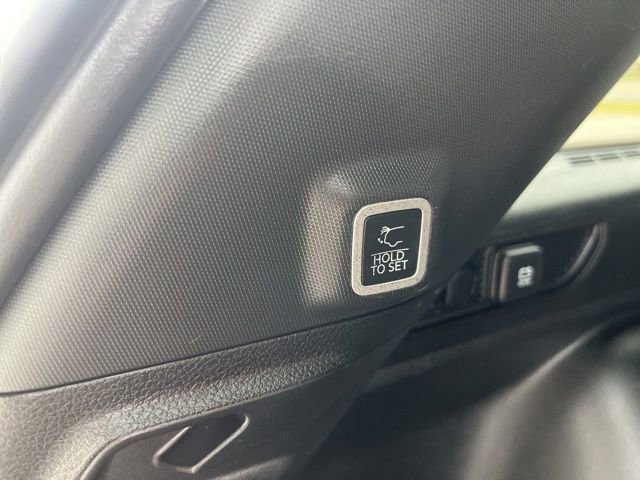 Used 2024 Jeep Grand Cherokee Limited image 33