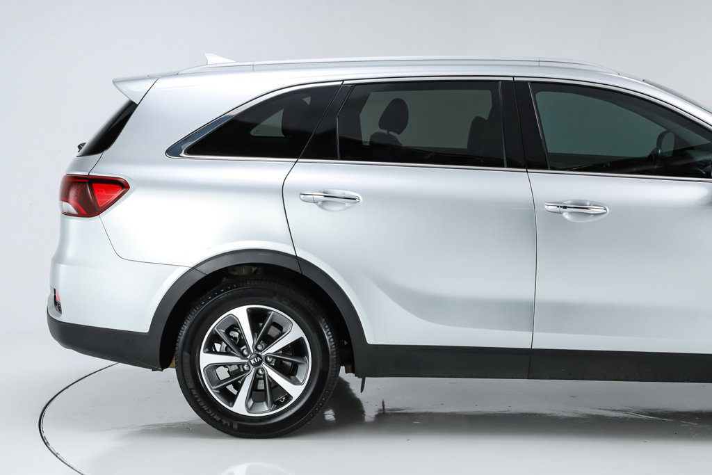 Used 2019 Kia Sorento EX FWD image 13